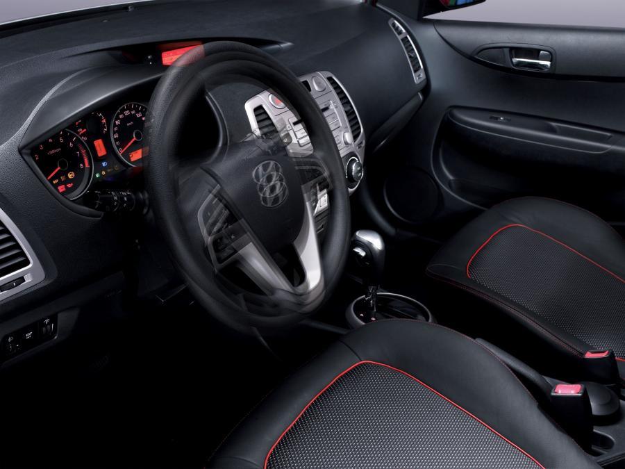  Hyundai i20 5-Door 2009 года  (фото 21 из 53)
